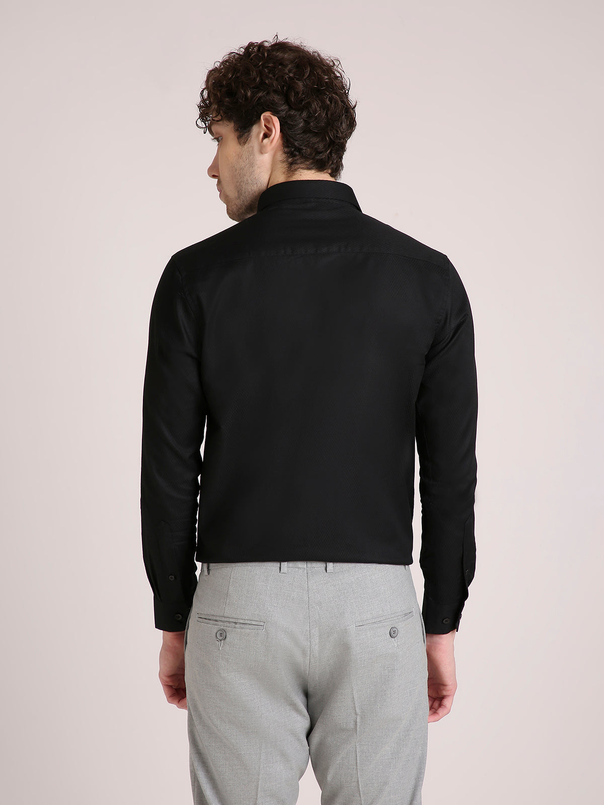 M Excess Solid Black Dress Shirt