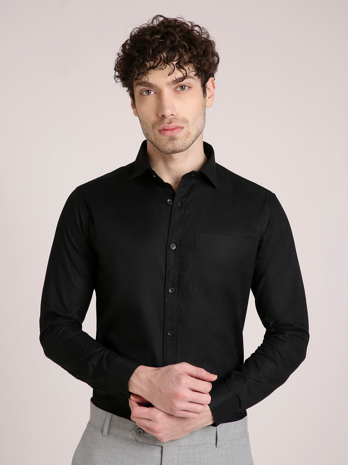M Excess Solid Black Dress Shirt